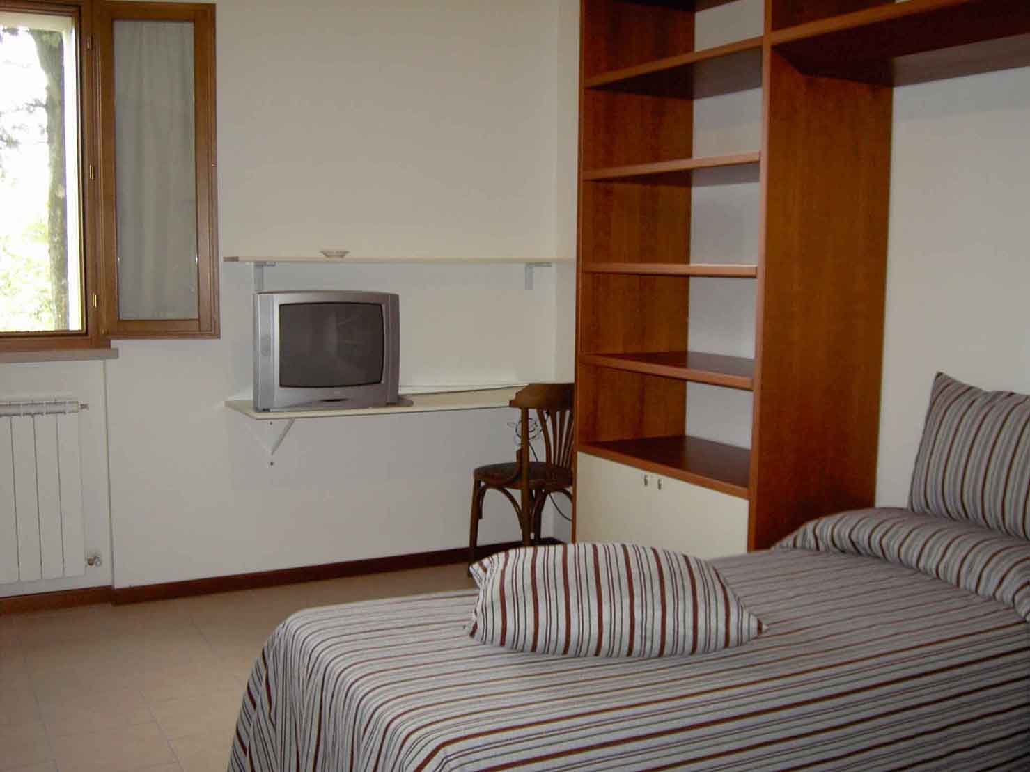 mimosa-room-bed-and-breakfast-cipressi-urbino